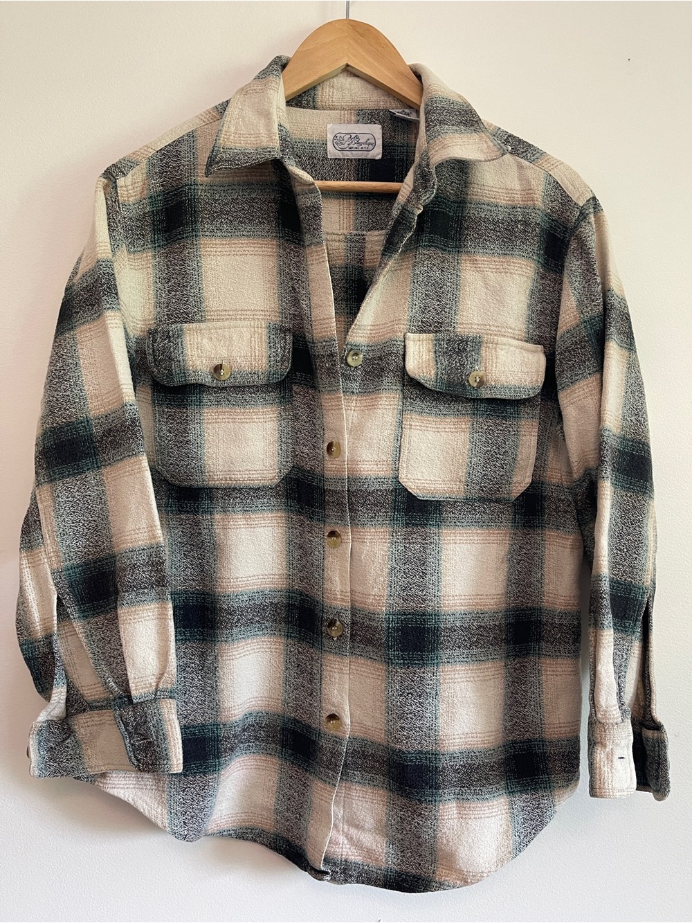 Plaid Button-Up Flannel Shirt - Green & Cream